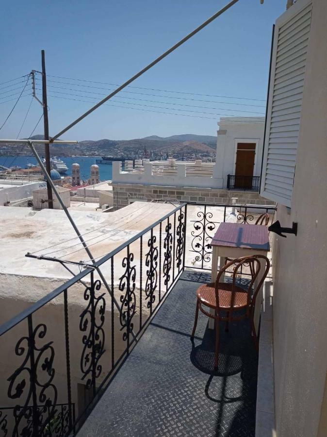 Soullas Apart -Ελλαδα- Apartment Ermoupoli Exterior photo